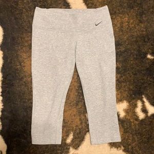 Nike Dri Fit Capri Leggings